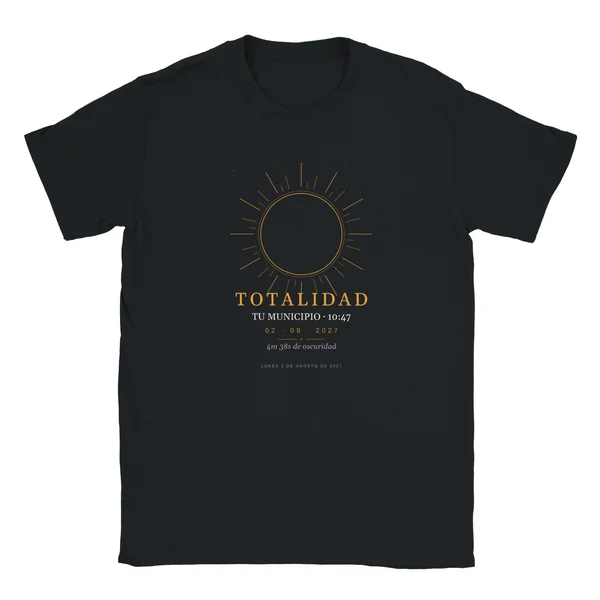 T-Shirt zur Sonnenfinsternis · Kinder in schwarz. Totale Sonnenfinsternis am 2. August 2027. Motiv „Totalität“, druck 30 × 40 cm auf der brust. Aufgedruckt sind der Ortsname, die Uhrzeit des Maximums und, wenn die Finsternis dort total ist, die Dauer der Dunkelheit